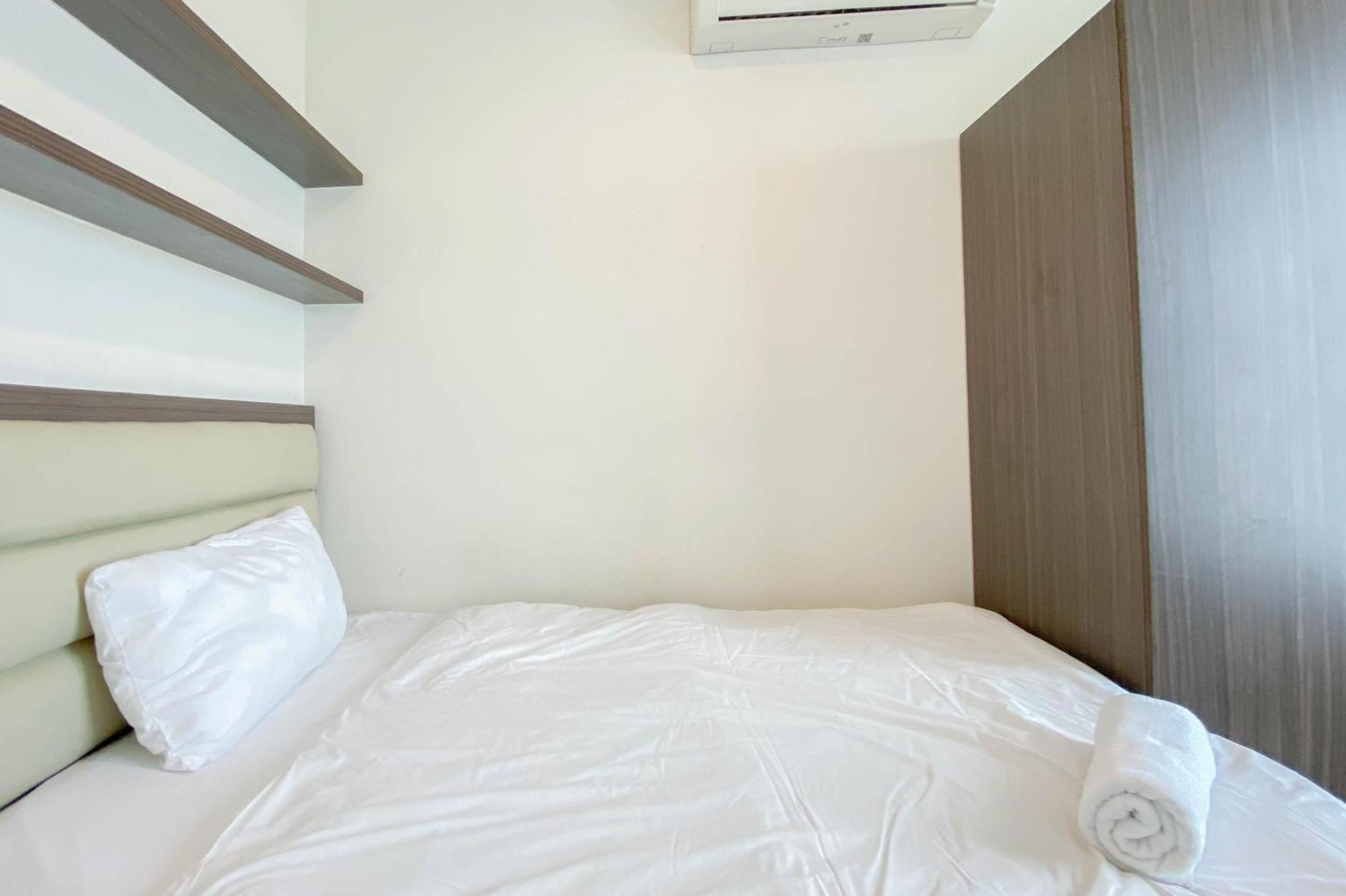 Apartemen Chic And Cozy 2br Grand Kamala Lagoon By Travelio Bekasi